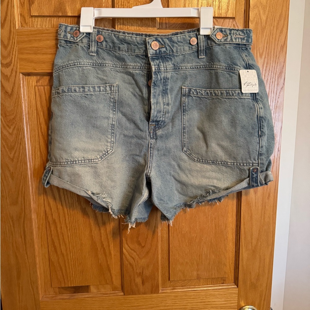 New with tags! Free People Denim High-Waisted Women Shorts